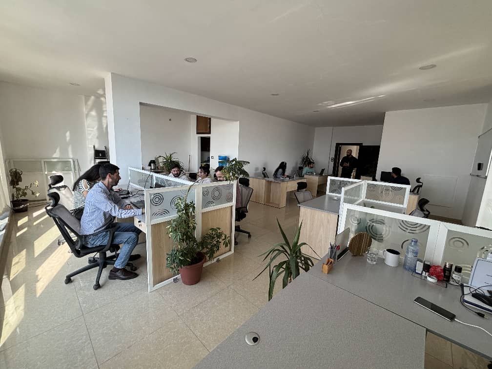 ورشة عمل مجانية لمطوري Laravel و Flutter